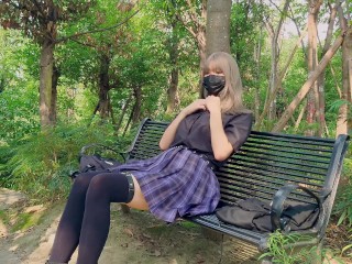 伪娘 // 烧鸡带把JK公园脱衣换装与露出自慰