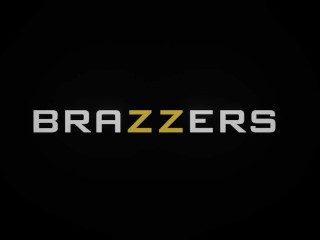 Single Horny Female - Codi Vore / Brazzers