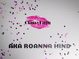 Having a wee in my YouTube outfit before filming 