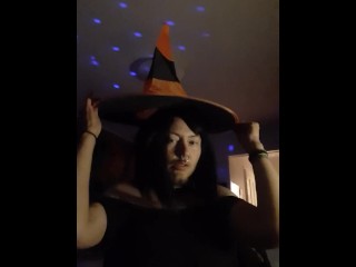 Lil witchy fae, end of spooktober '22