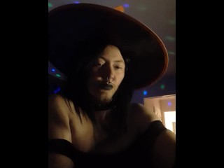 Lil witchy fae, end of spooktober '22