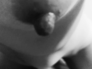 خدامة قحبة مصرية فاجرة 💦 تتناك مع صاحب البيت سعودي الي تشتغل فيه🇸🇦