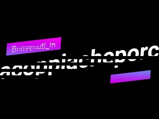 Moglie troia mostra le tette in un ristorante.