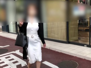 『個人撮影』巨乳熟女にピタッと白ワンピでノーブラ散歩＆お買い物♡ポッチが。 japanese/hentai/asian/milf/step mom/big tits/日本人/熟女/巨乳/素人/潮吹き