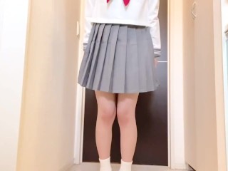 アマギフでいただいた制服を着てパンチラしてみました♡ありがとうございます♡次の動画で制服を着てオナニーします♡