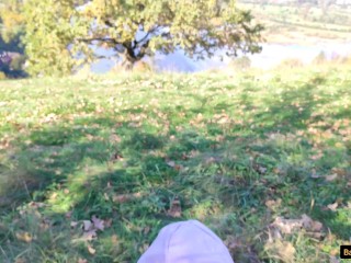 Tarfa profesoara de liceu cu fundul mare fututa de un elev in vacanta la munte