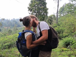 Hot couple kissing passionately while hiking in Southeast Asia! (How to kiss passionately)