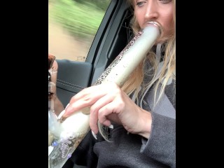 BLONDE GANJA GODDESS 420 SMOKER BABE WEARING COOKIES HOODIE HITS BONG IN CAR IN PUBLIC ASMR FETISH