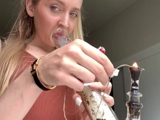 SMOKING BLONDE IN BRACES SMILING ENJOYING MY BONG HITS AT HOME SMOKER FETISH SFW | ASHLYN GODDESS