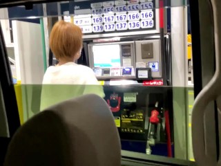 『素人個人撮影』巨乳熟女のノーブラ散歩♡店中では商品棚の隙間からジロジロ視姦され大興奮♥/japanese/hentai/asian/milf/step mom/big tits/変態/日本人/露出