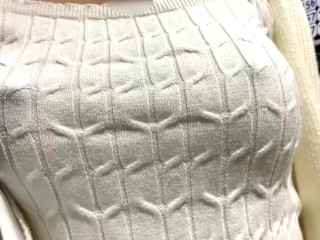 『素人個人撮影』巨乳熟女のノーブラ散歩♡店中では商品棚の隙間からジロジロ視姦され大興奮♥/japanese/hentai/asian/milf/step mom/big tits/変態/日本人/露出
