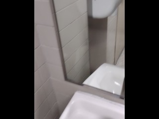 Public Sink Piss
