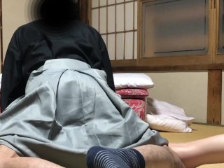 レトロな着物（羽織袴）のまま寝ちゃった女生徒に後ろからインサート、後半からは窓の月（後側位）で激しくピストン