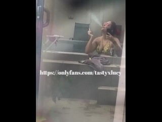 Smocking some pot before smocking on the pool😈😈