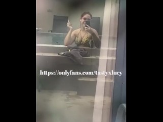 Smocking some pot before smocking on the pool😈😈