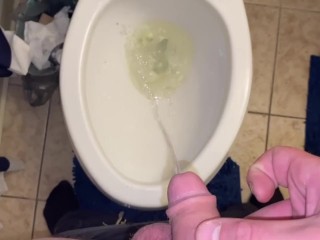 Tiny Dick Peeing in College Dorms - Guy Pissing