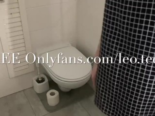 Student masturbates and orgasms in the toilet while parents are in the next room