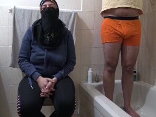 Real Arab Homemade Cuckold Wife ديوث مصري يصور مراته كلامها وسخ اوووي