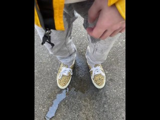 【＃2】I can't stand peeing in front of my girlfriend before a date and I leaked