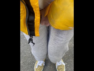 【＃2】I can't stand peeing in front of my girlfriend before a date and I leaked