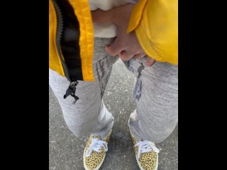 【＃2】I can't stand peeing in front of my girlfriend before a date and I leaked