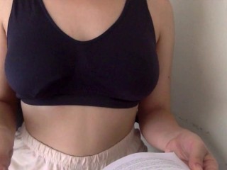 FETISH TINY WAIST- Cute 18 years old latina, brush her hair and read OnlyFans:studentwhoneedsmoney