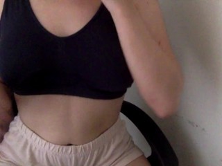 FETISH TINY WAIST- Cute 18 years old latina, brush her hair and read OnlyFans:studentwhoneedsmoney