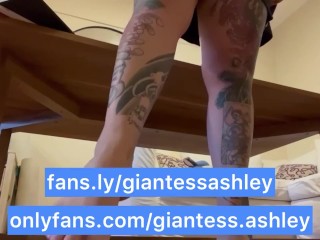 Your giantess Ashley talks to you about how she wants to crush and eat you (mouth fetish)