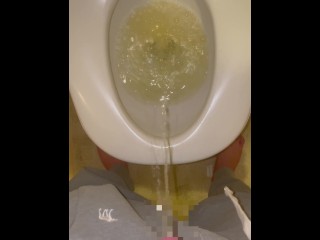 A Japanese who pees thickly after waking up ♡ Do you see a cute boy?