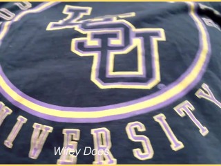 Flashing MILF tits on the hiking trail.