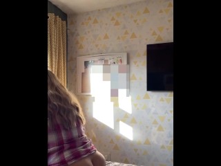 WATCH MY BIG BOOTY SHAKE WHILST I RIDE PATHETIC CUCK HUBBYS SMALL COCK