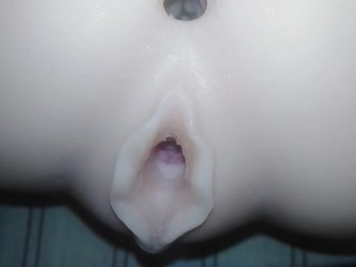 Cremoso húmedo coño orgasmo con juguete en el interior visible orgasmo contracciones - muñeca sexual