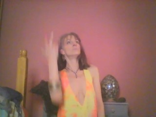 sexy british milf gets down to her guilty pleasure eminem