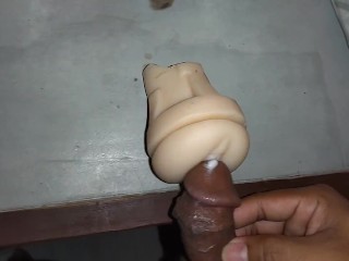 SINAMANTALA ANG T-BACK HABANG WALA SI SA BAHAY