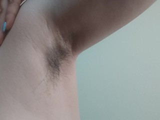 Chelsea k- Let me show you my boobs and my hairy armpit!