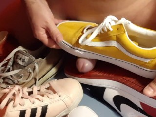 Sneakerjoy, cumming on the yellow Vans