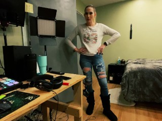 Blonde Slut Suprises Husband at Party and Sucks Two Cumloads Out.