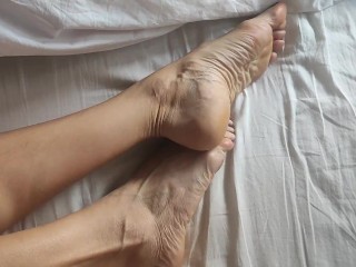 sexy feet in the early morning, wake up like this!