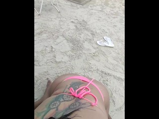 Sexo na praia ! Chupei o pau do Adão e dei a buceta bem gostoso.