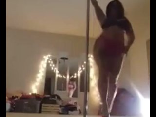 Poledancing ex stripper