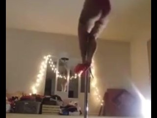 Poledancing ex stripper