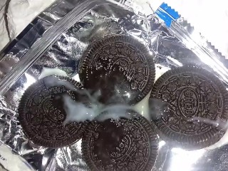 Quien Quiere Oreos Cubiertos Con Lechita?