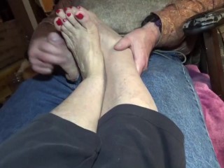 Step Aunt Gives Best JOI & FootJob Ever Milf Gilf Homemade High Arches