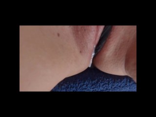 Er fickt mich hart aber mein Mann war nebenan - und dann spritzt er mir noch in meine Fotze