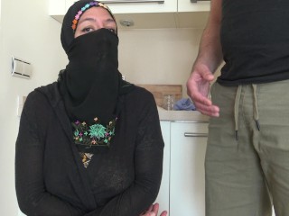 Arab Syrian Woman Wants To Become A Pornstar In Germany