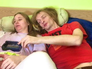 Smoke and talk ( Füst és beszélgetés, magyar nyelvű , vicces videó ) talking in Hungarian language