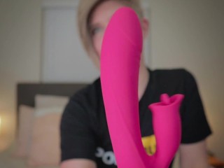 Unboxing and Review of the UNVOMI Pulsating Rabbit Vibrator from Paloqueth with Housewife Ginger