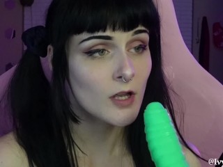 Ivy's Green Eyes Blowjob