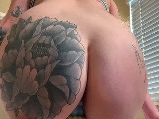 Pussy squelching while squat riding dildo