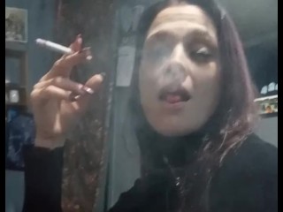 BOSS MILF CHATTING AN SMOKING A CIGARETTE 🚬